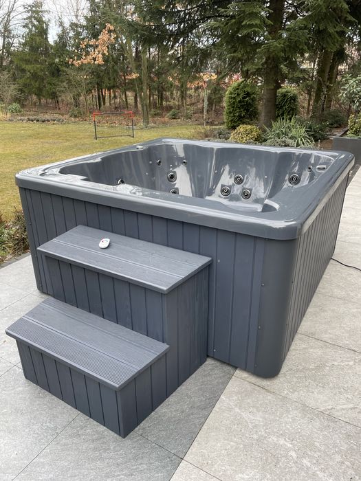 Jacuzzi ogrodowe 5-6 osobowe.