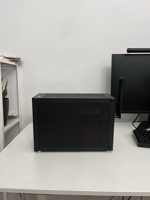 Komputer stacjonarny maly ITX, RTX 5060, Ryzen 9