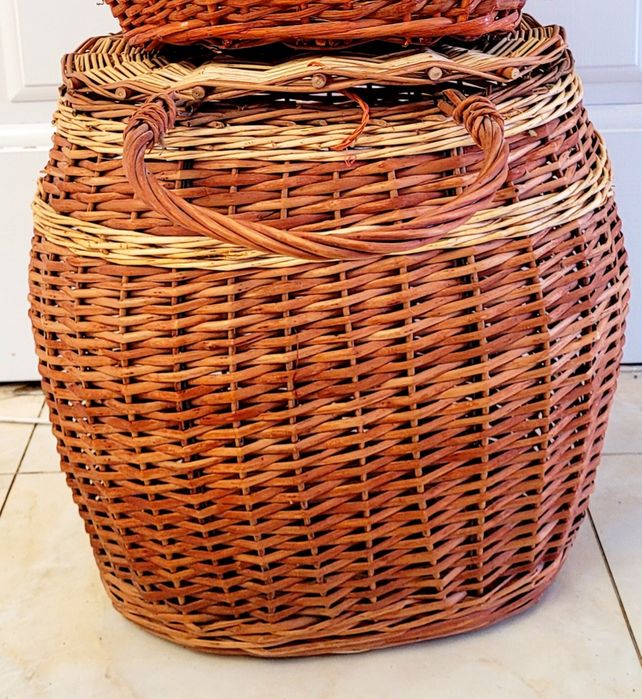 Кошик плетений з лози з кришкою