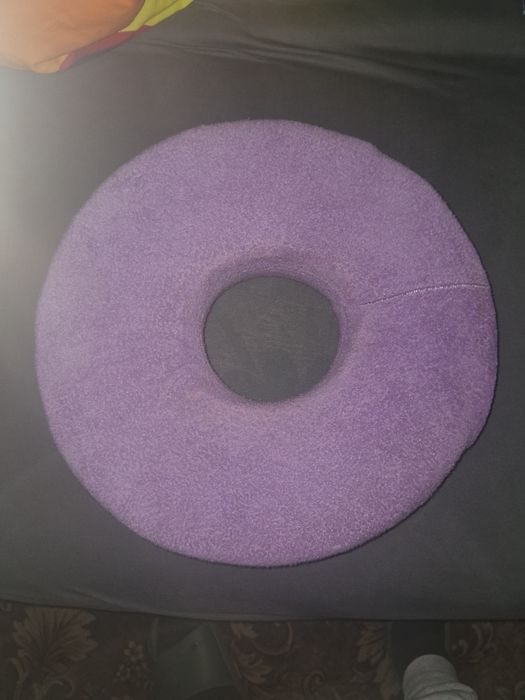 Ортопедична подушка коло