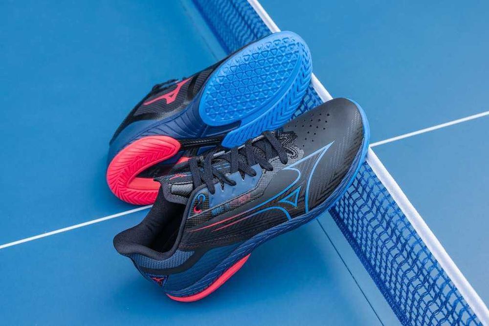 Obuwie Mizuno Wave Drive Neo 3, tenis stołowy, squash.