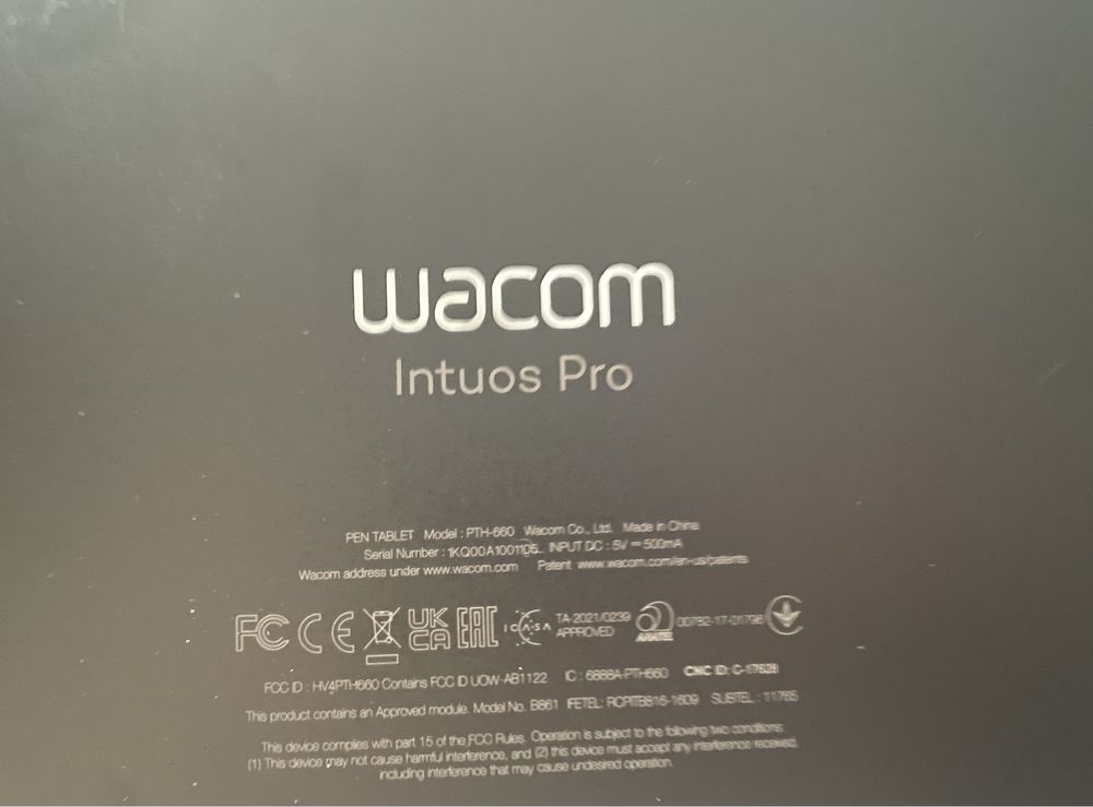 Графічний планшет Wacom Intuos Pro М практично новий