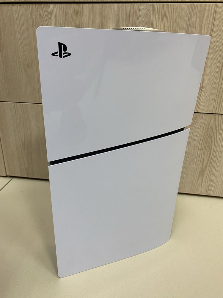 PlayStation 5 Slim 1TB
