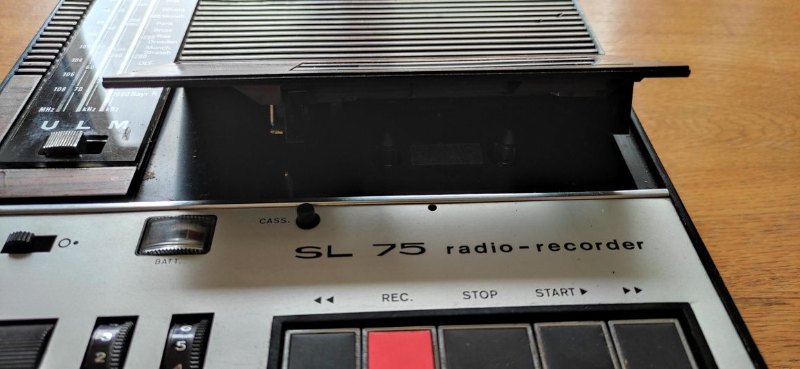 Radio ITT SCHAUB LORENZ SL 75 radio - recorder