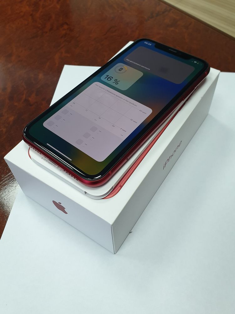 iPhone 11 Red 128 gb
