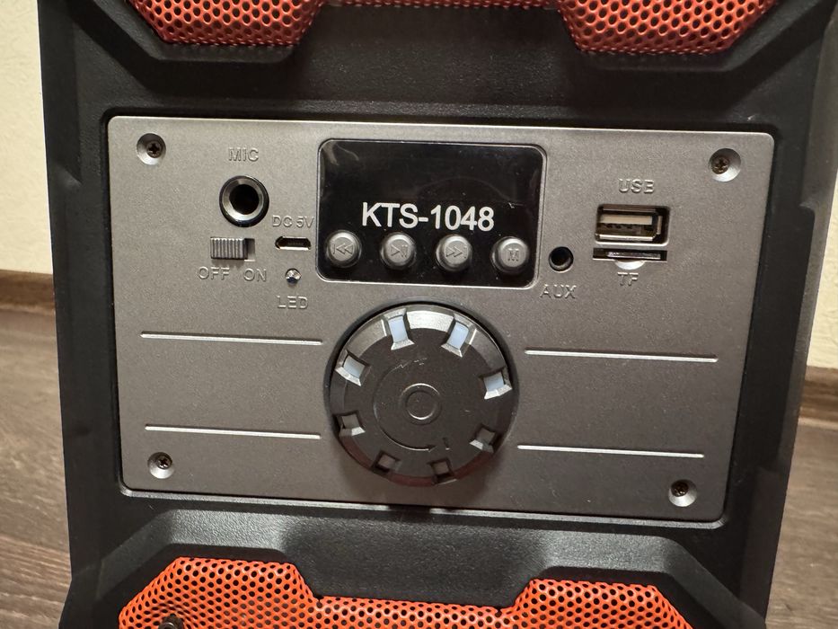 Портативна бездротова колонка Bluetooth USB FM 2х5 Вт KTS 1048