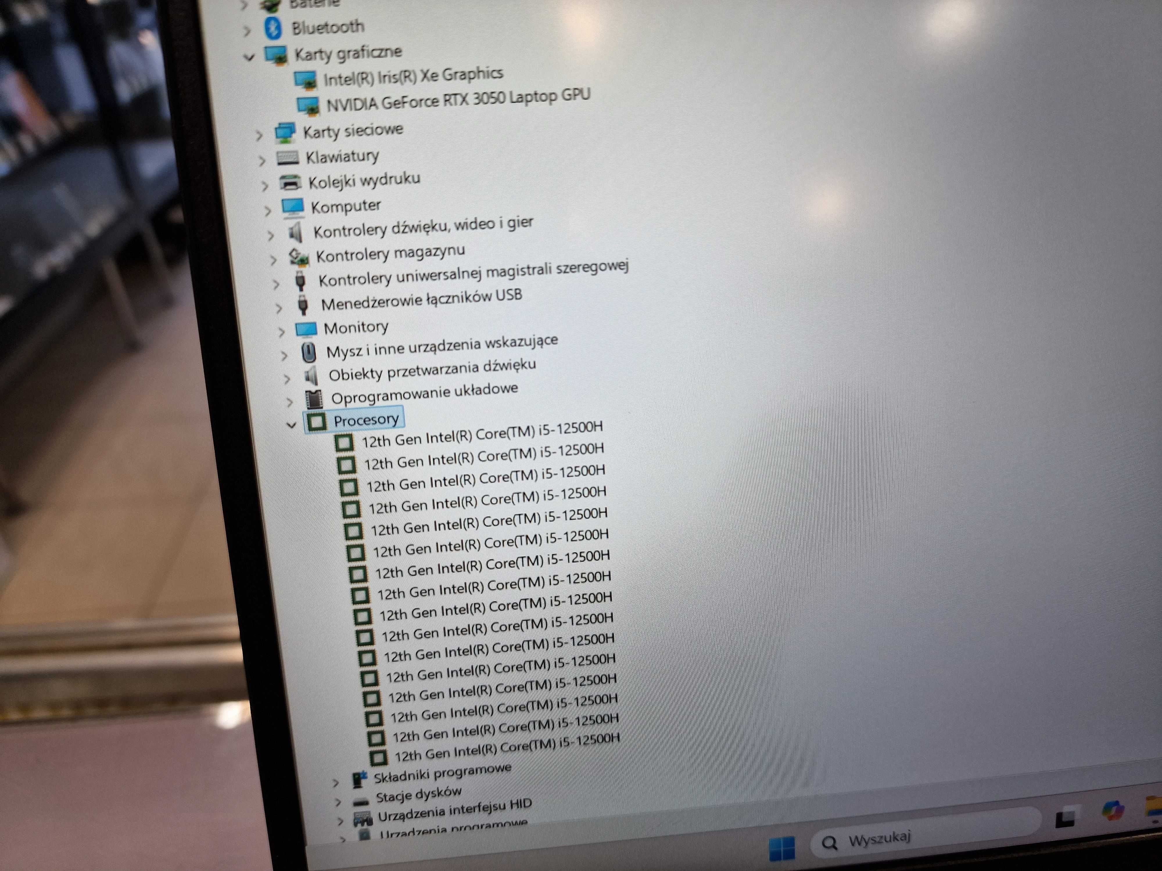HP VICTUS 15-fa0755ng/ i5-12500H/ 32GB/ 512GB/ RTX 3050 4GB/ QWERTZ