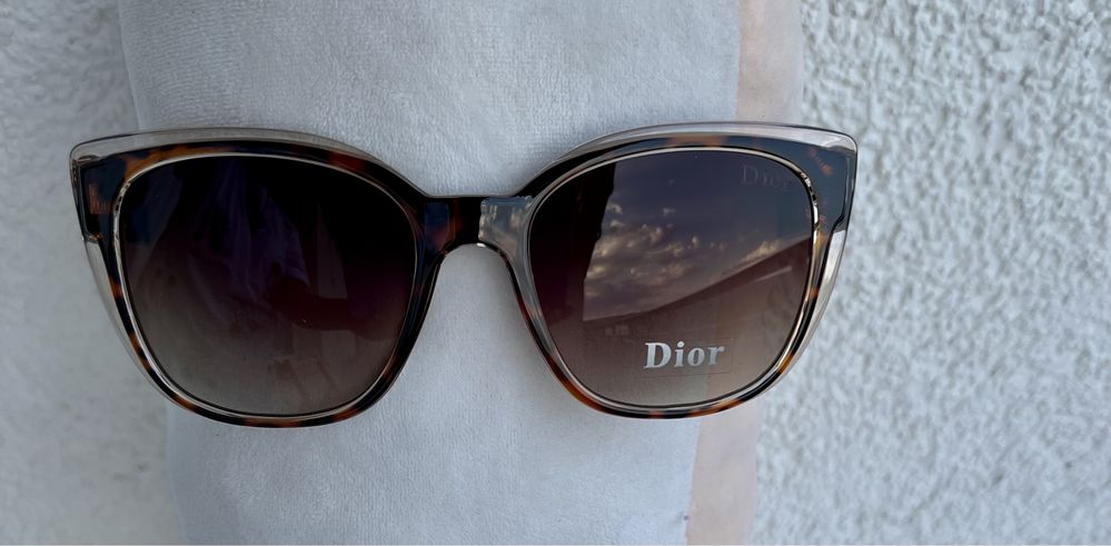 Окуляри Dior кішечка