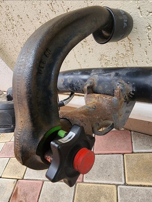 Фаркоп VW Touran / Тоуран