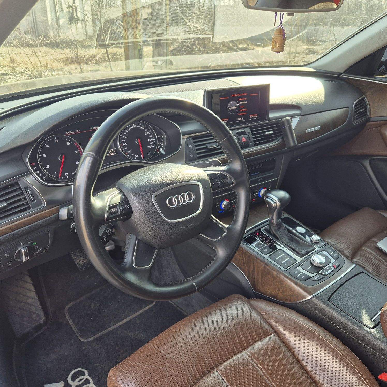 Audi A6C7 продам