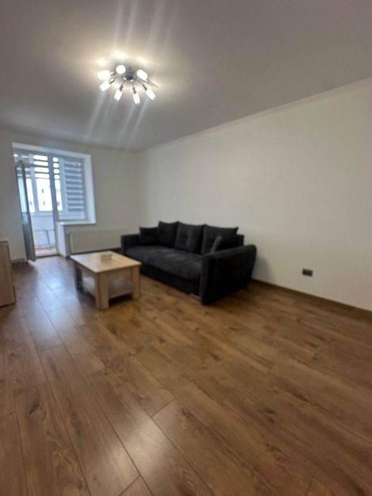 Оренда світлої 2 км квартири в спальному районі міста