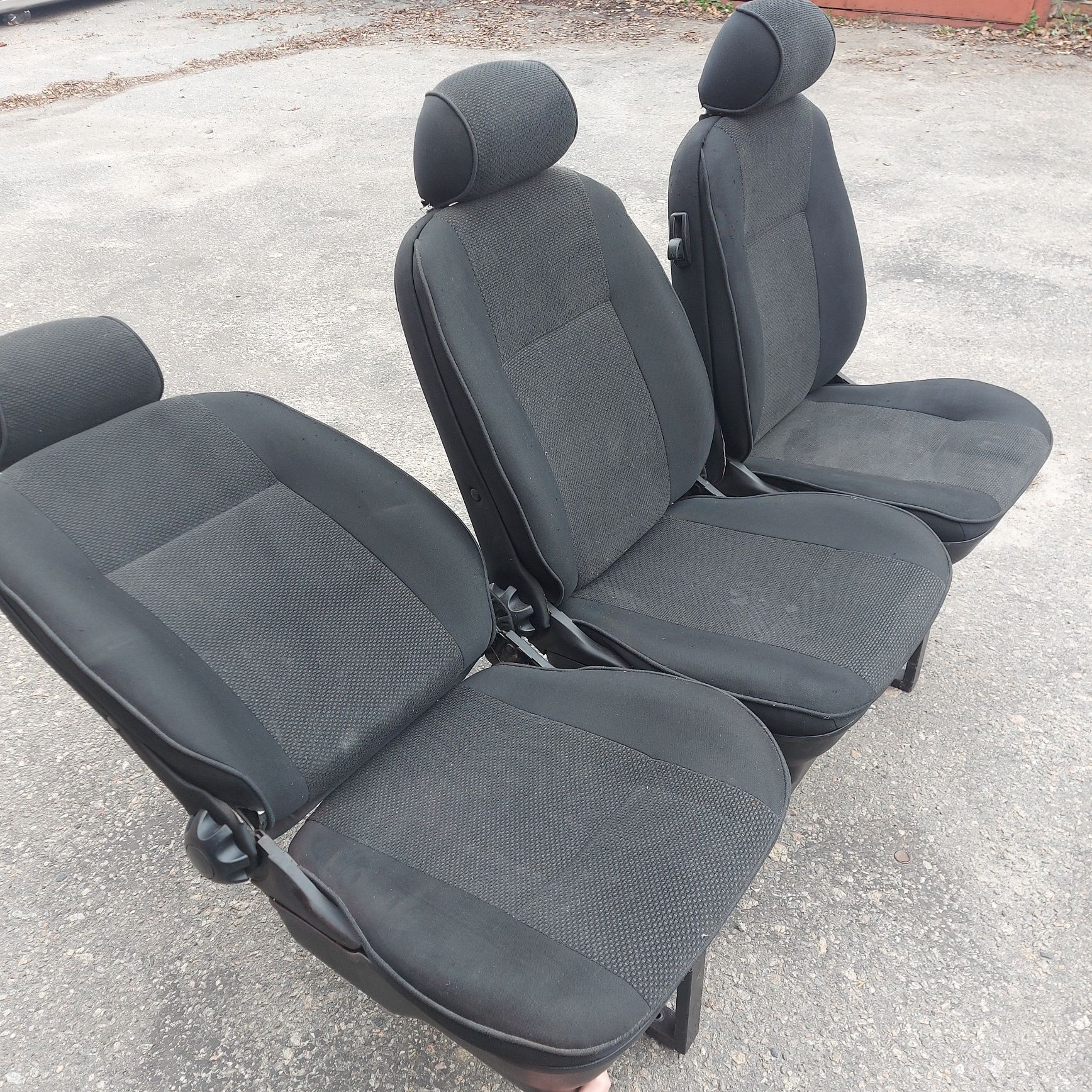 Крісла задній ряд для Volkswagen T-4