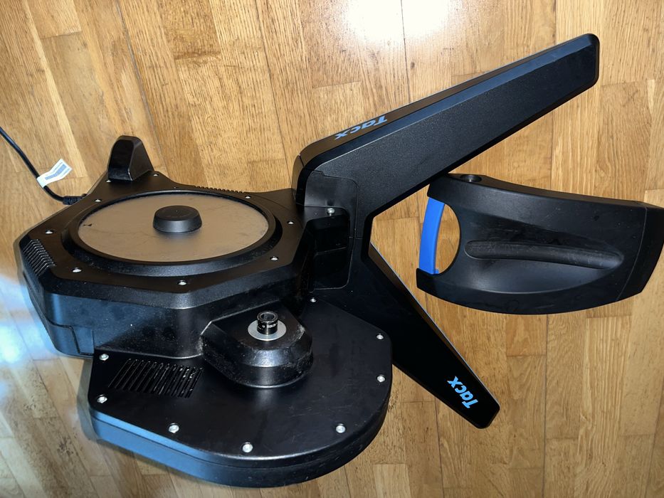 Rolo de treino Tacx FLUX 2 Smart