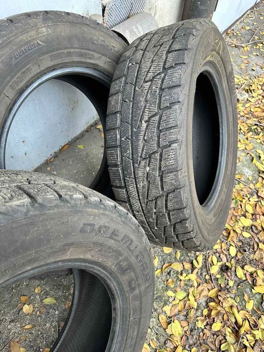 Продам зимові шини 225/65 r17