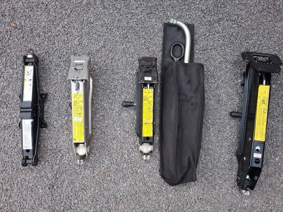 Домкрат на авто групи VAG