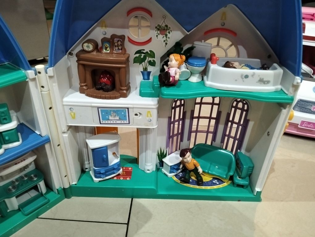 Domek do zabawy na figurki laleczki