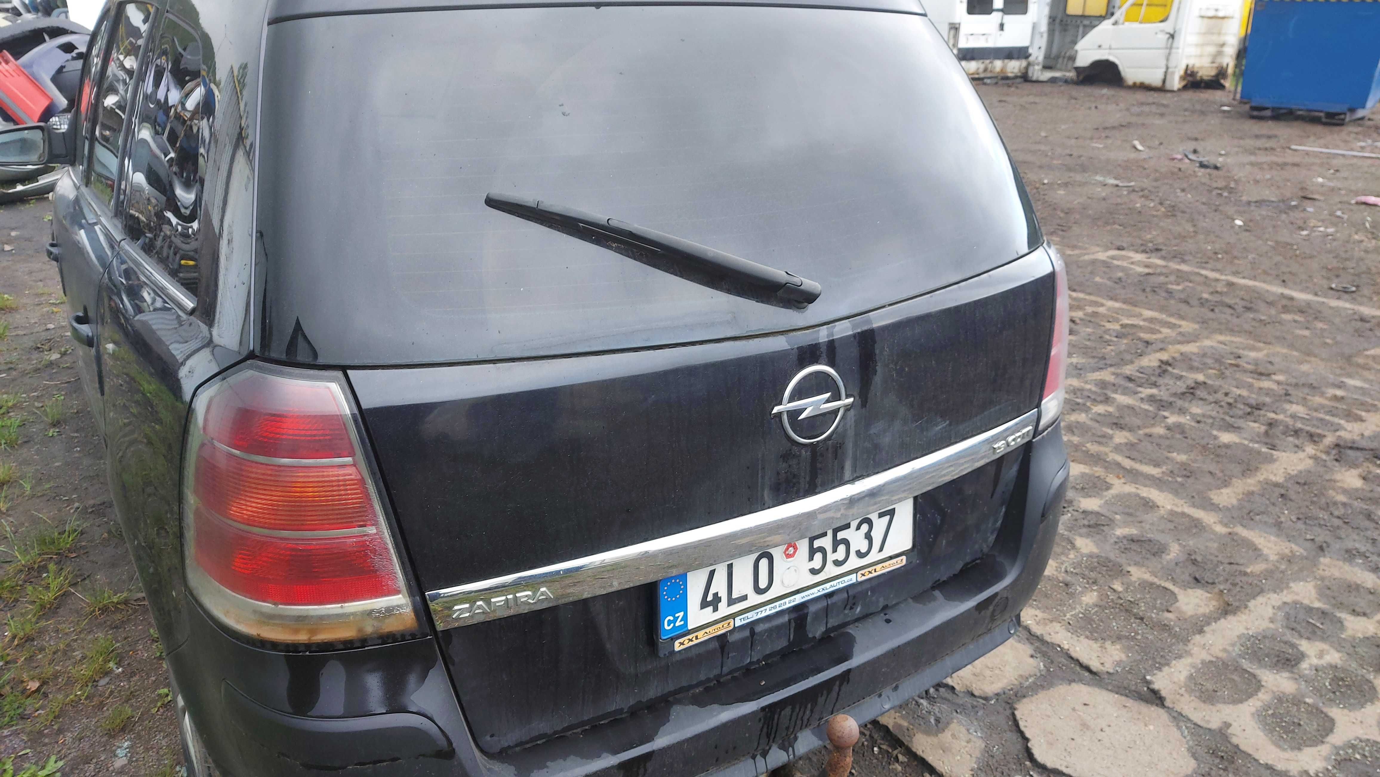 Opel Zafira B Z20R klapa tylna czarna FV części/transport/dostawa