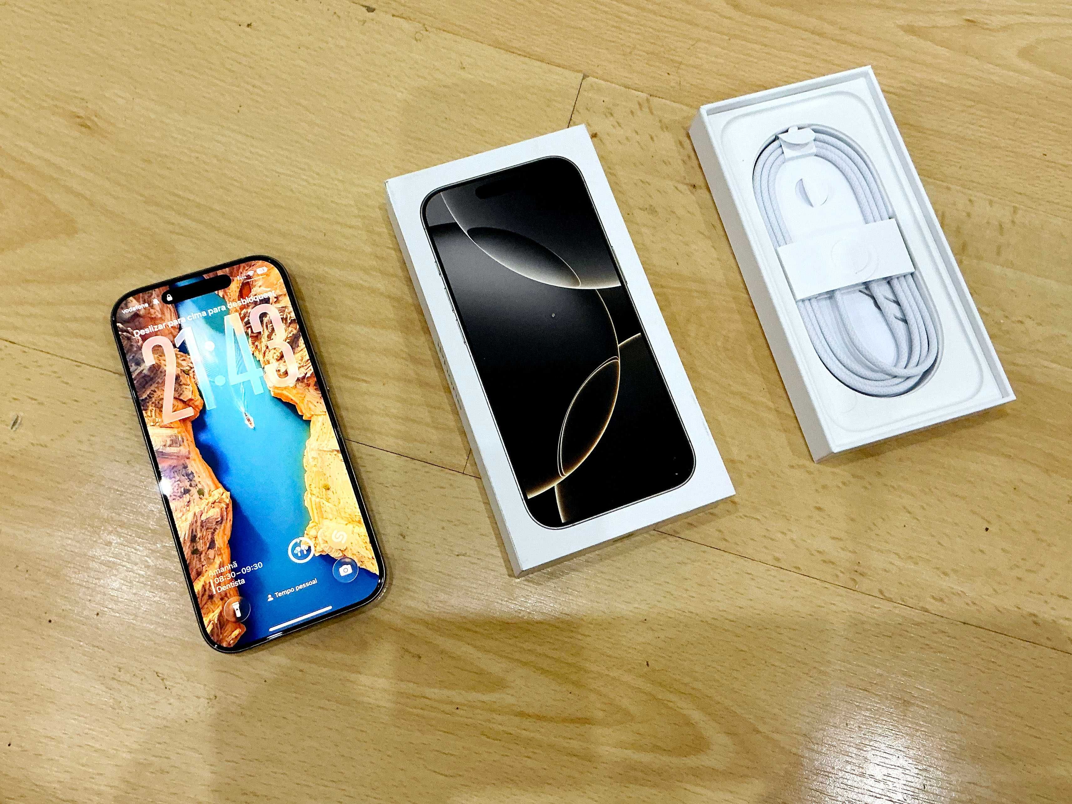 Iphone 16 Pro Titanio Natural (128GB) com acessórios
