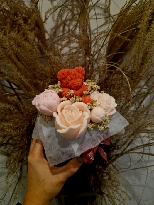 Świeczki sojowe - wyjatkowy upominek w kształcie bukietu