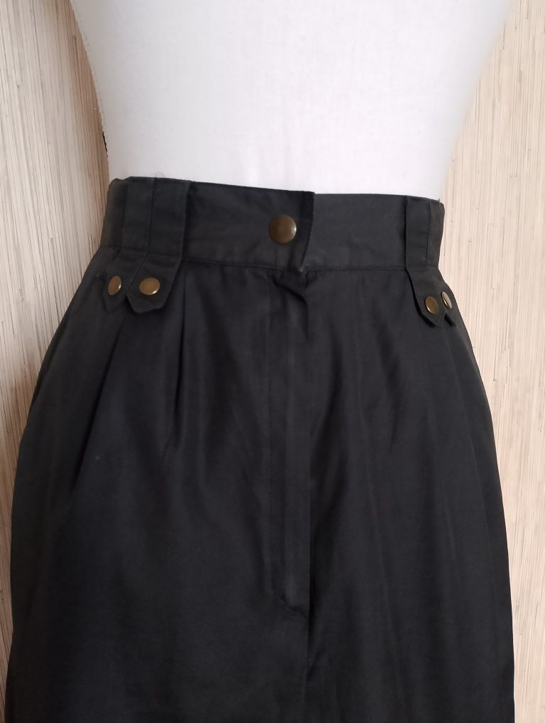 Spódniczka midi z kieszeniami r.34/36