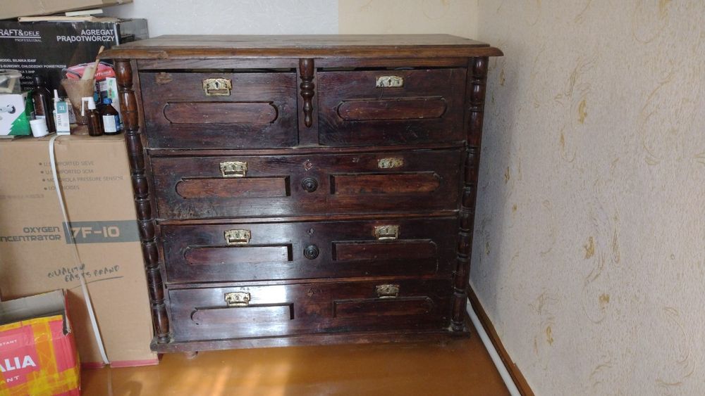 Продам старинный комод