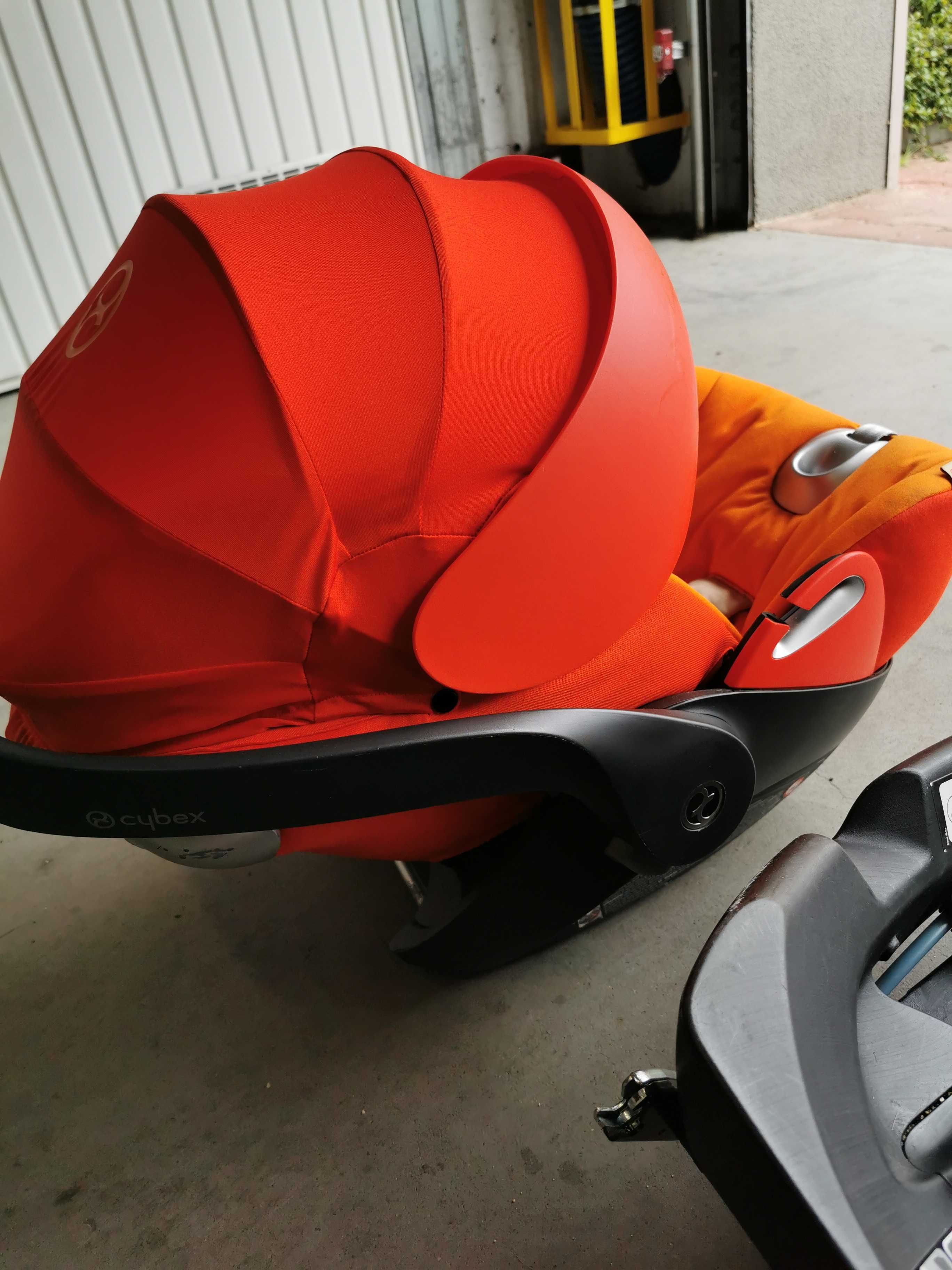 Fotelik Cybex Cloud Q Autumn Gold Platinum z bazą ISO-fix i adapterami