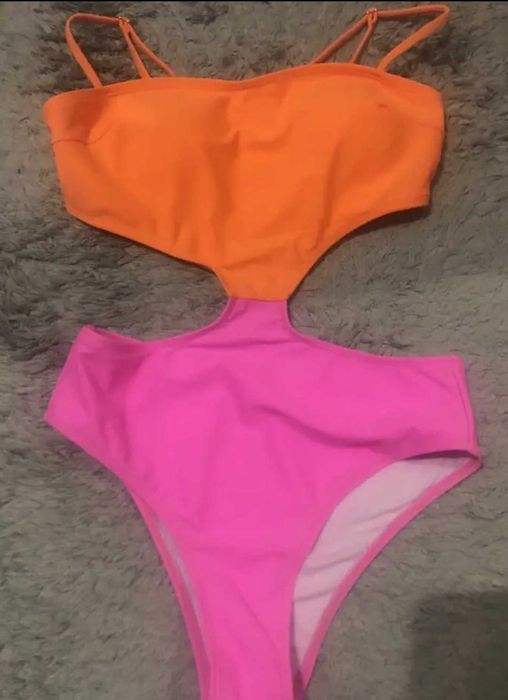 Жіночий купальник суцільний, розмір с