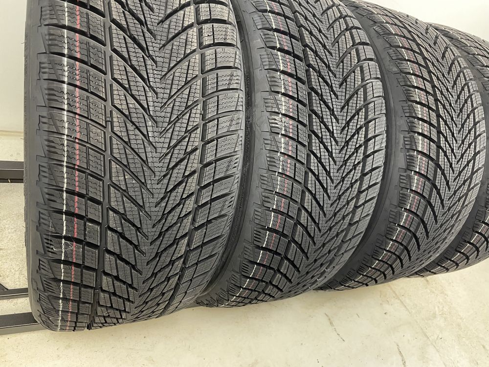 225/40R18 92V Goodyear UltraGrip Performance 3 23rok NOWE!!!