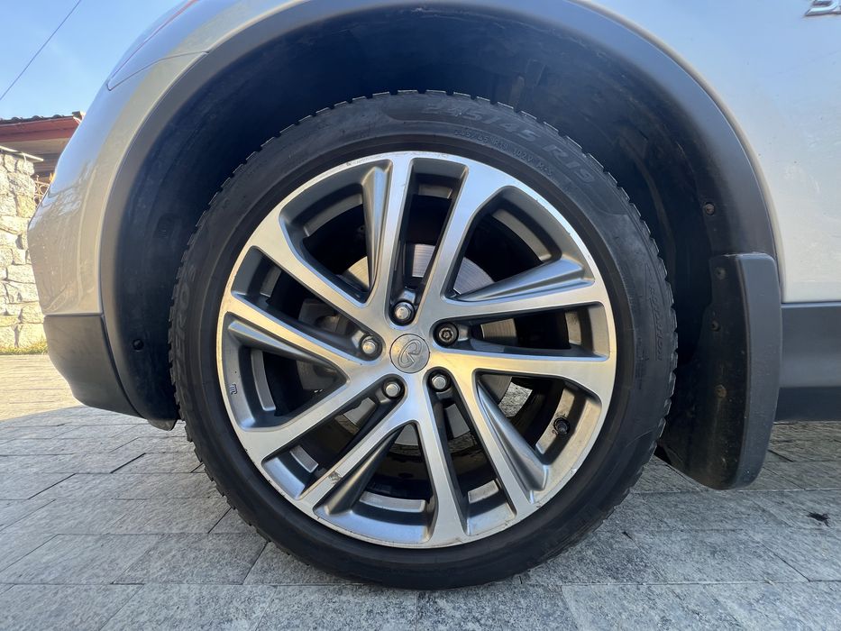 INFINITI QX50  3.7L AWD Hi-tech