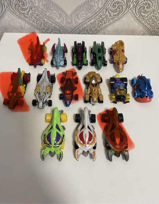 Hot Wheels машинки модельки дракон крокодил акула піранʼя скорпіон
