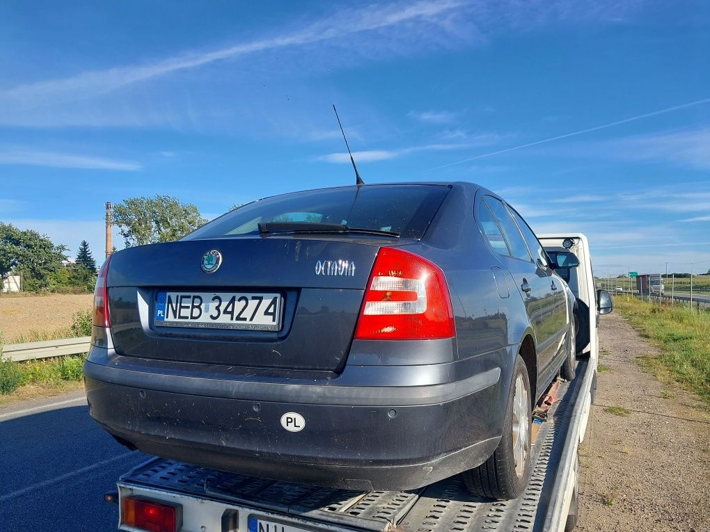 Skoda octavia II silnik skrzynia 1.8 tsi części kolor 9153 klapa drzwi