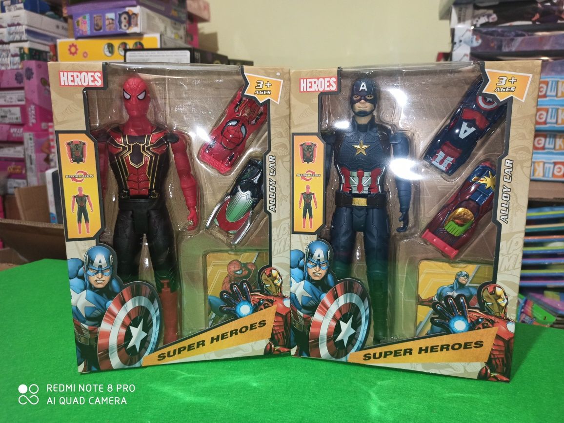 Набір машинка і фігурка Людина павук Спайдермен капітан Америка