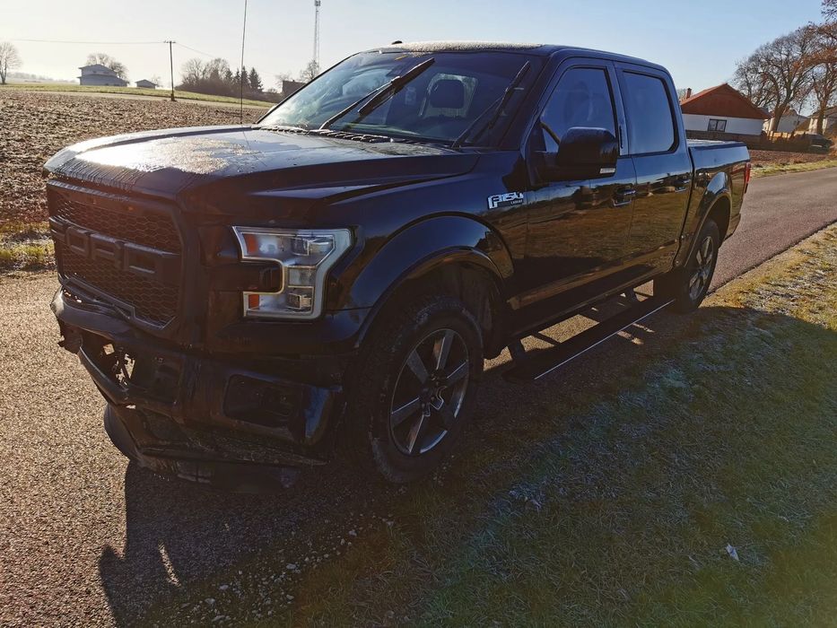 Ford F150 2016 Ford F150 4x4 5.0l V8 Wersja Lariat