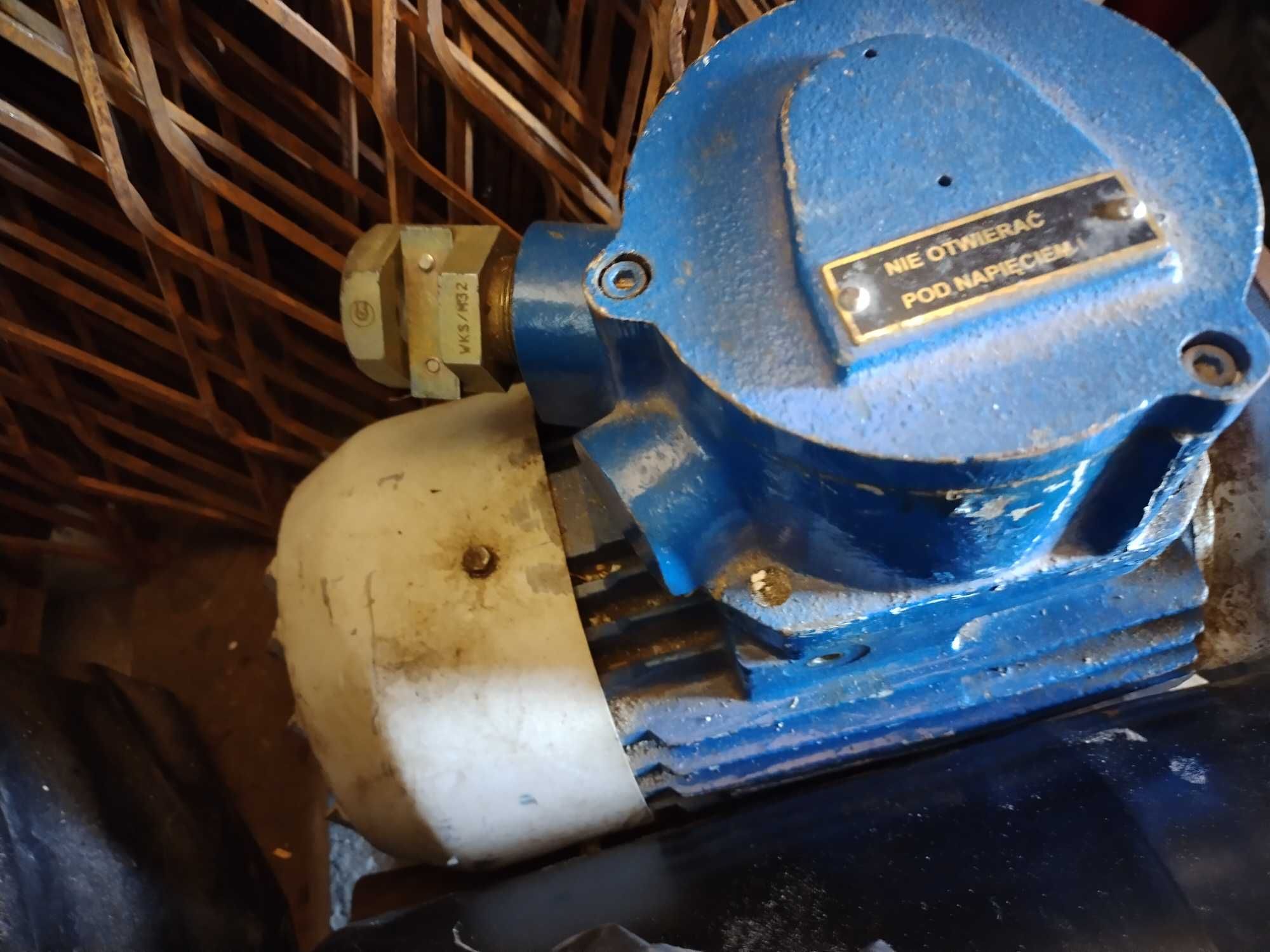 sprzedam silnik elektryczny celma