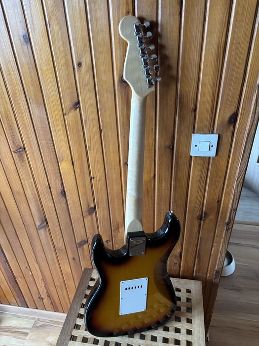 Gitara  elektryczna starfire bardzo dobra