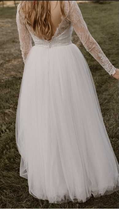 RUSTYKALNA suknia ślubna z długim rękawem z koronki