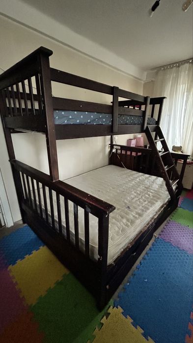 Продам двоярусне ліжко