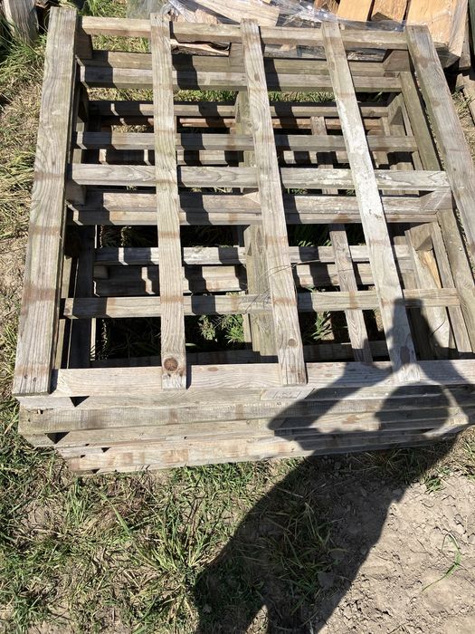 Palety 1,16x1,16 (4szt) 1,20x0,80 (2 szt )