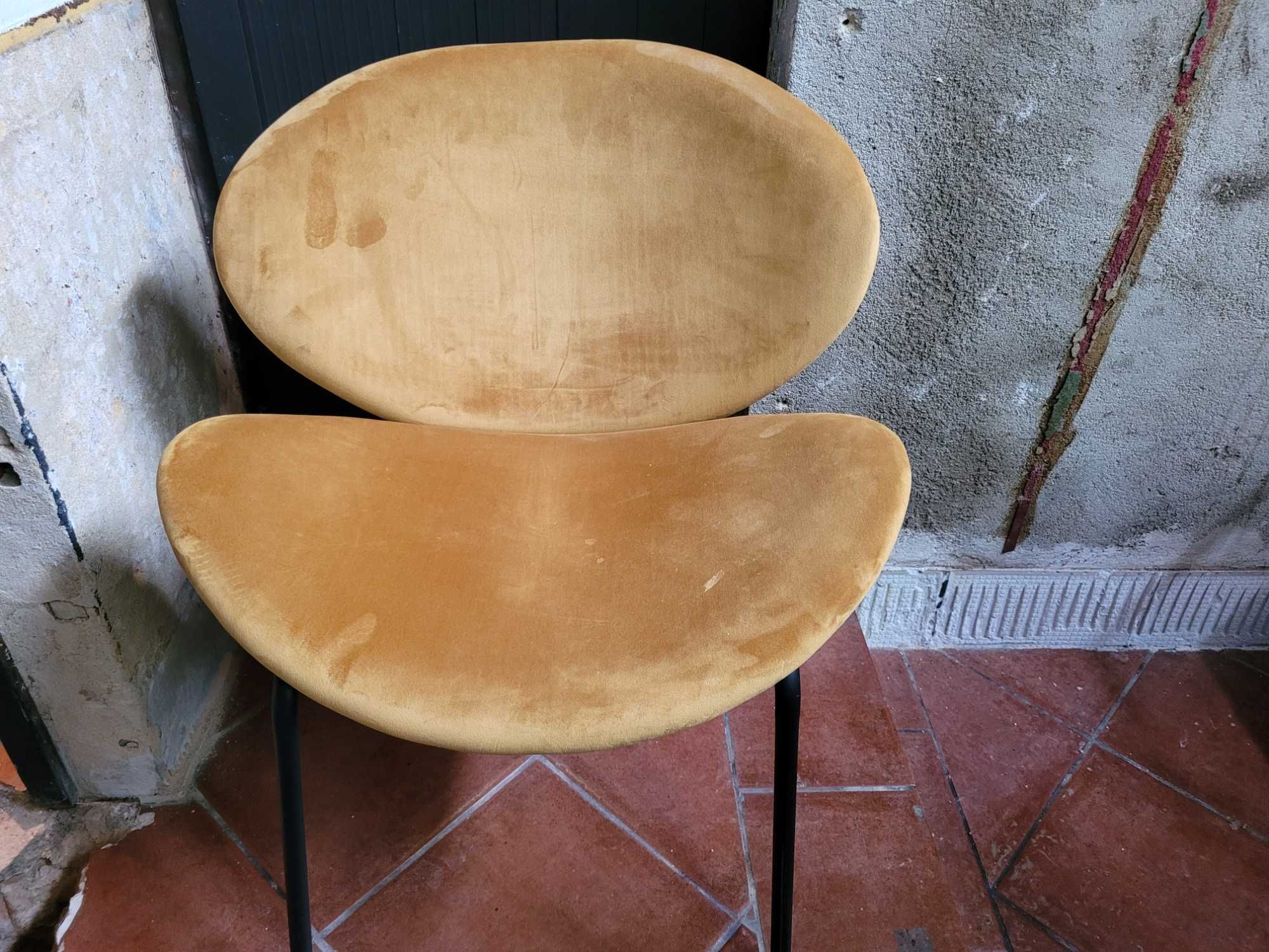 Cadeiras vários modelos - preço por unidade