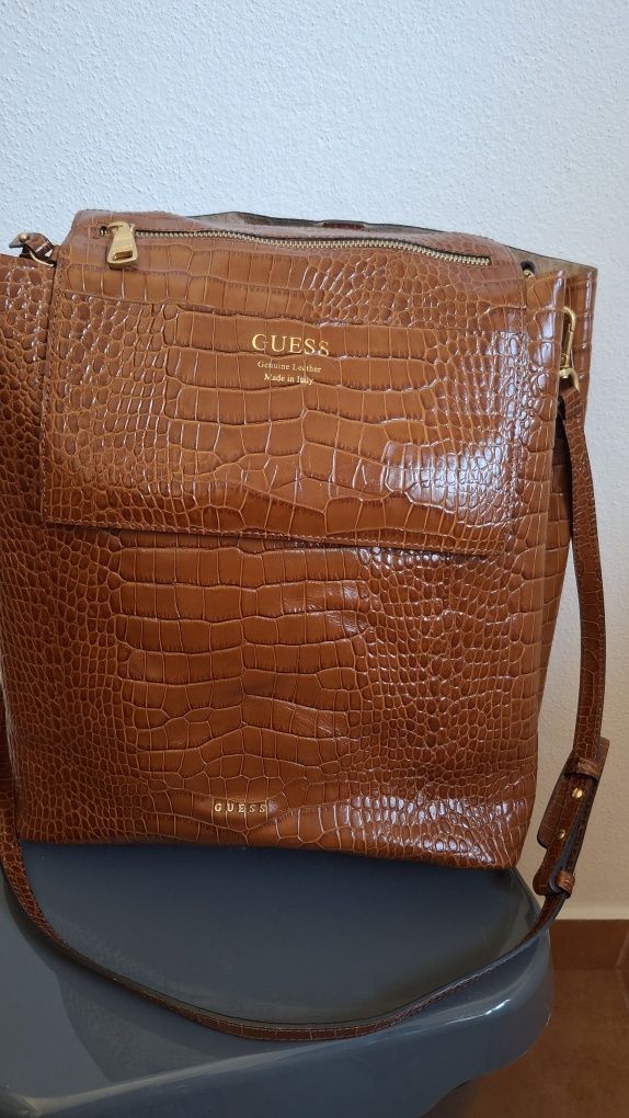 Bolsa Guess.  Castanha original