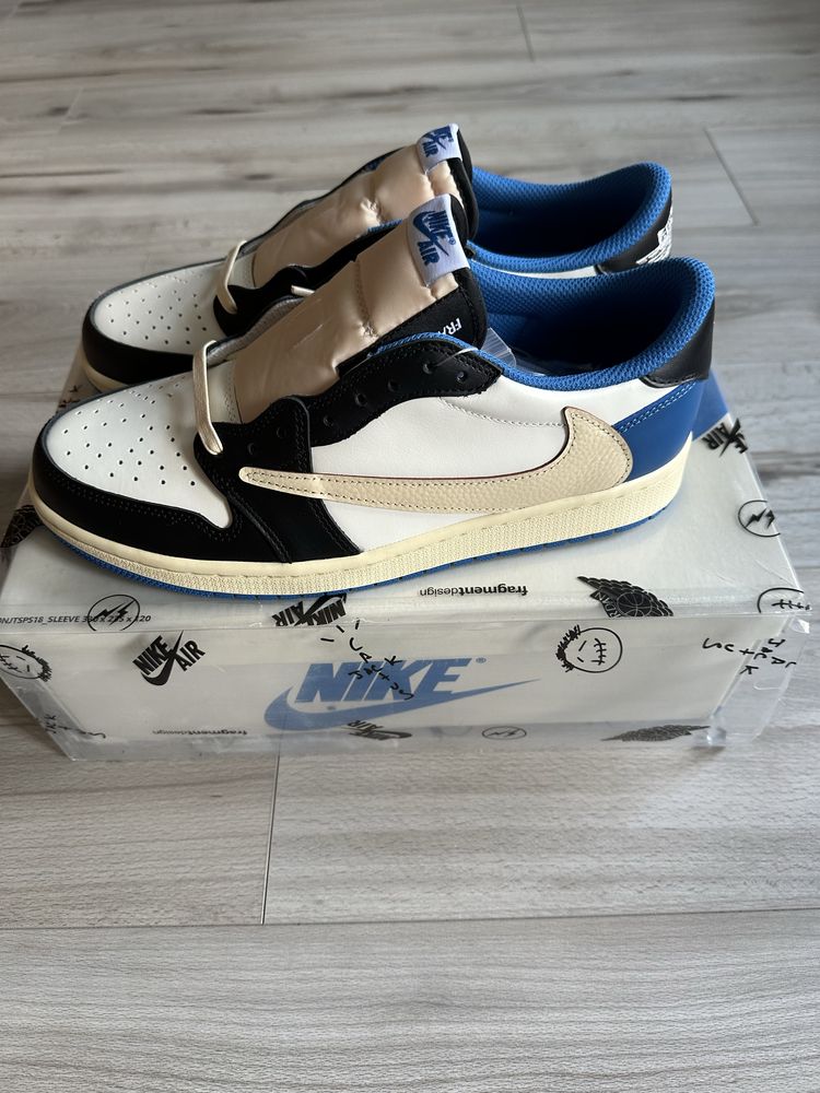 Jordan 1 x Travis Scott x Fragment