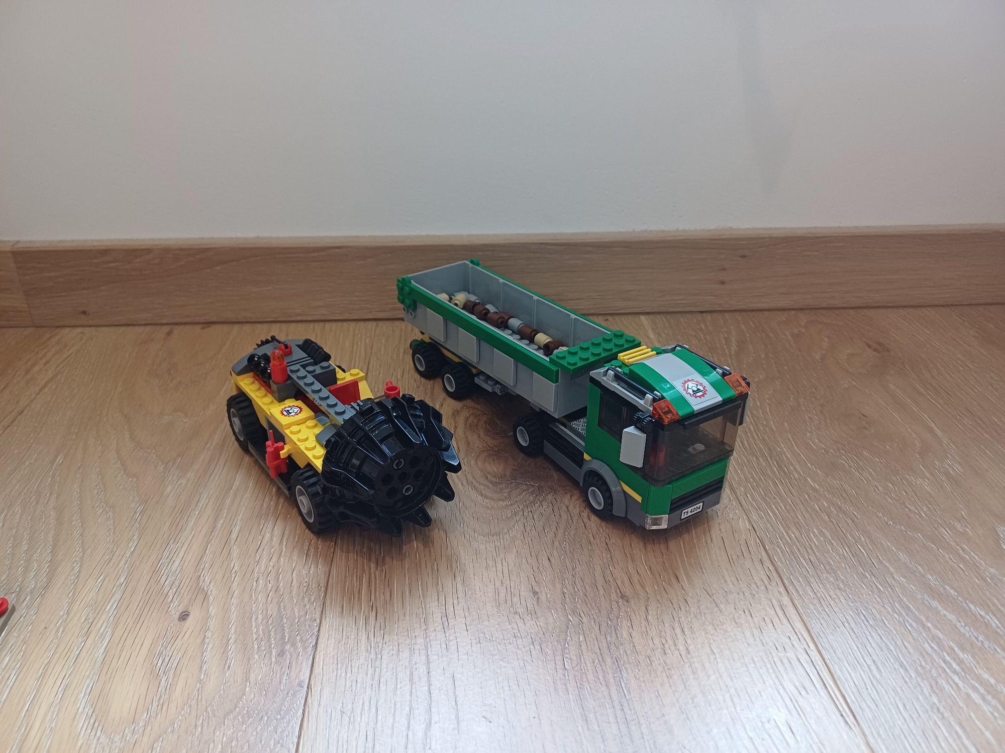 Lego city 4204 The Mine
