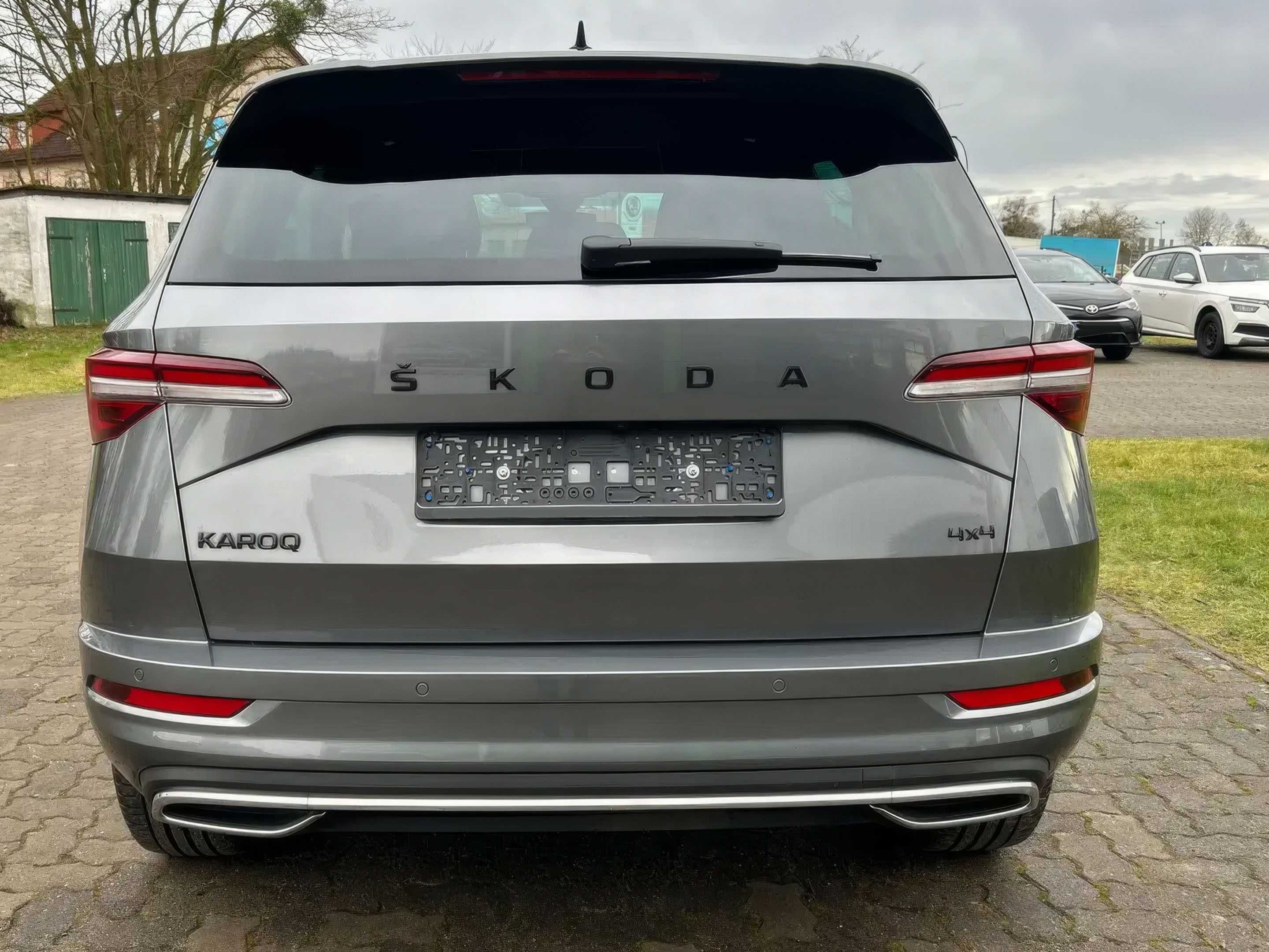 skoda	karoq	2022