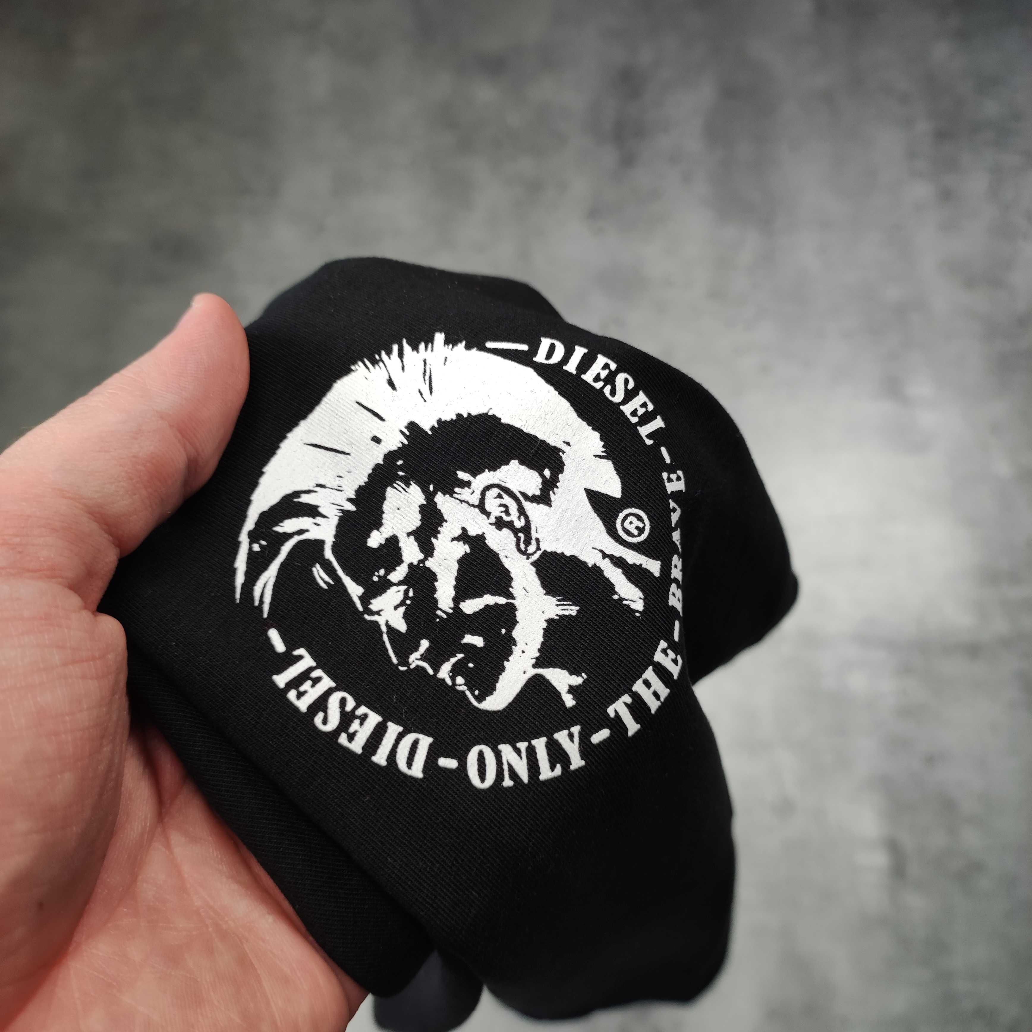 MĘSKA Koszulka Czarna Klasyk Elegancka Bawełna Małe Logo Diesel CO