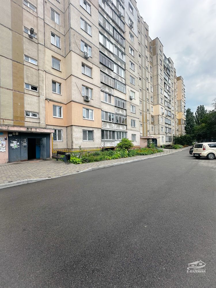 Здам 2 к кв вул Симона Петлюри