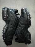 ButyDamskie Nike_AirMaxPlus_TripleBlack_Uniseks R.41