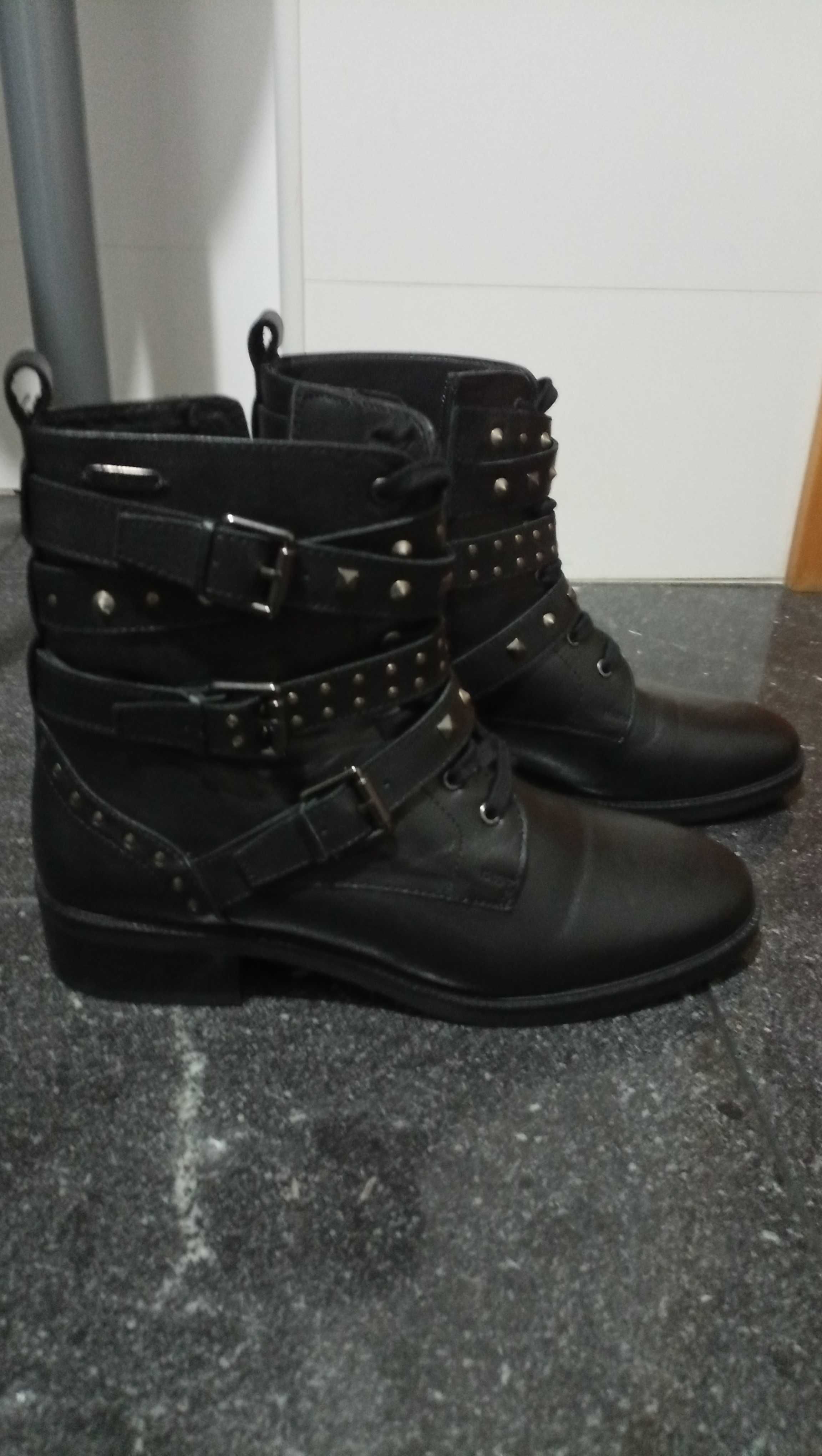 Bota Pepe Jeans NOVAS em couro