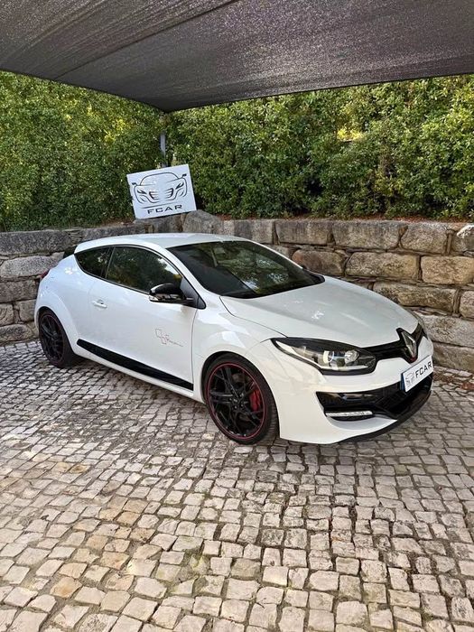 Renault megane coupe tce rs trophy 265 cv