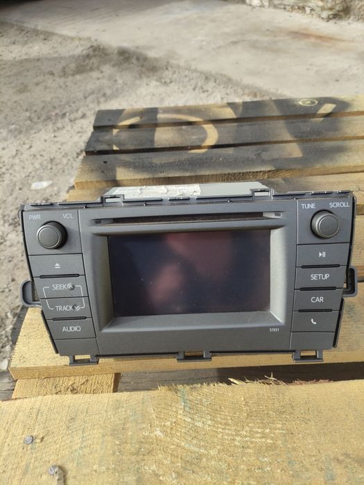Продам магнитола для приуса 30