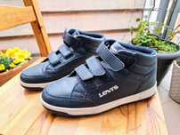 Buty młodzieżowe Levi's - rozmiar 39